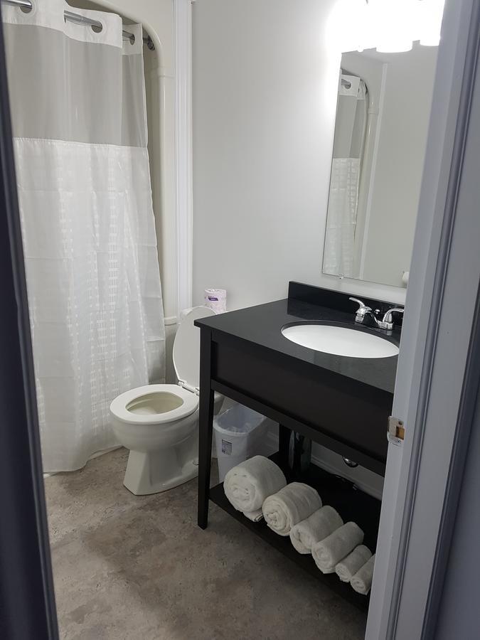 Seaport Inn Port Union Luaran gambar